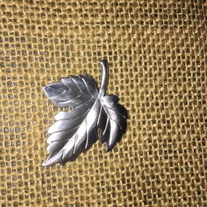Tiffany Company marked sterling broach 925 pin